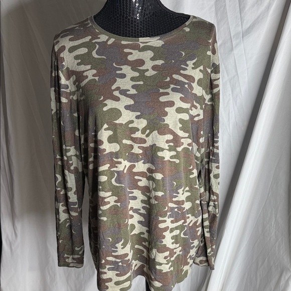INC International Concepts Women's Camouflage Long Sleeve Top - Picture 1 of 3